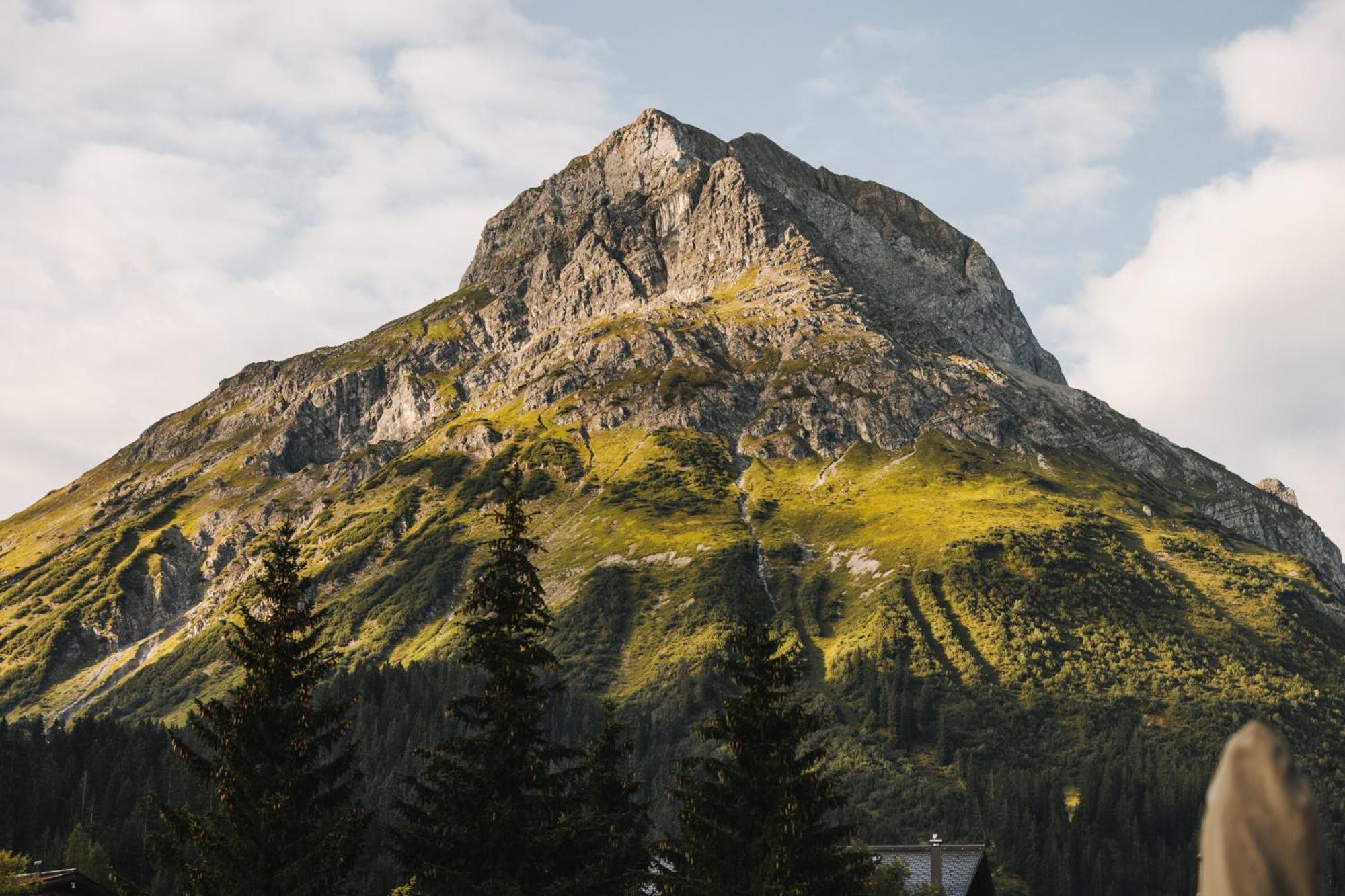 Hotel Arlberg Lech Bagian luar foto