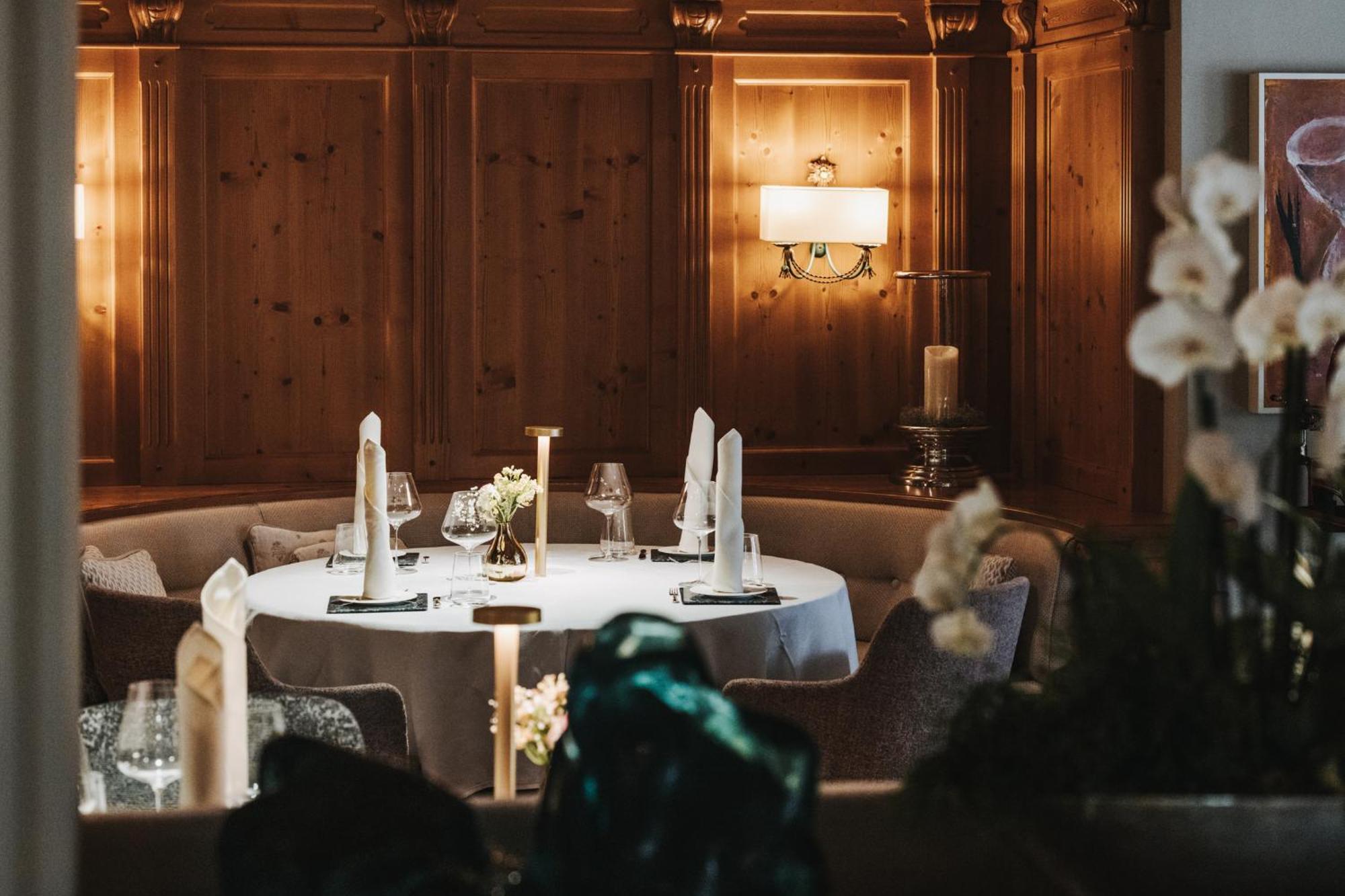 Hotel Arlberg Lech Bagian luar foto