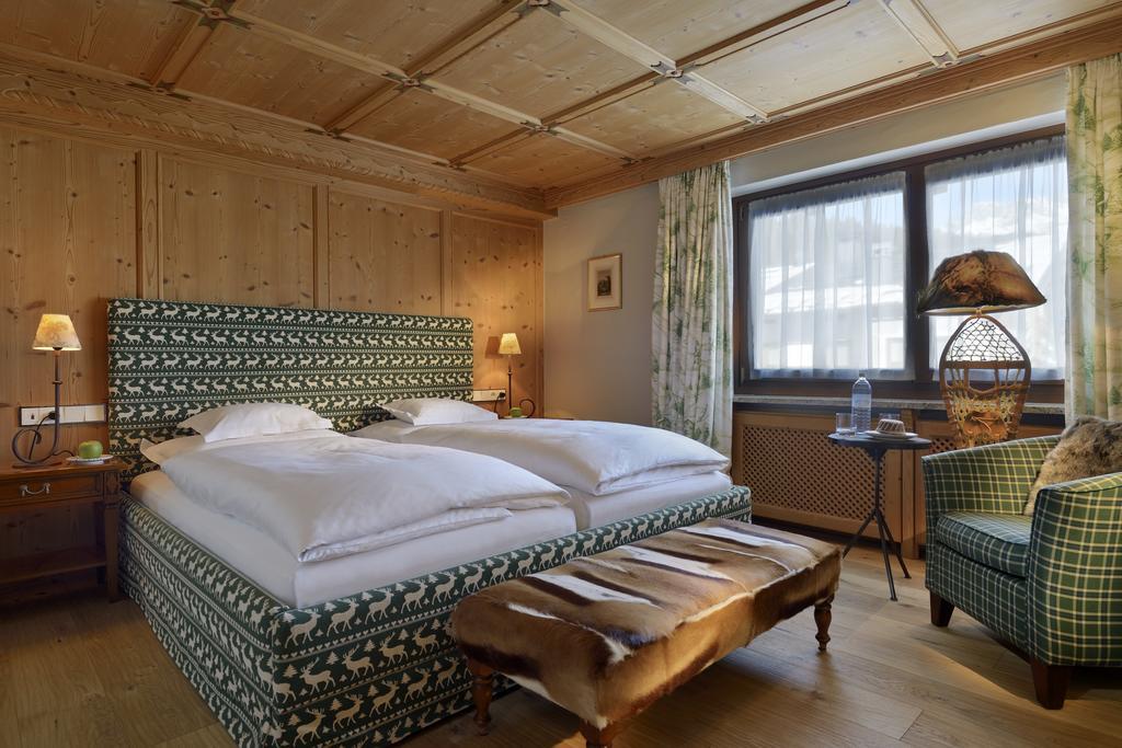 Hotel Arlberg Lech Bagian luar foto