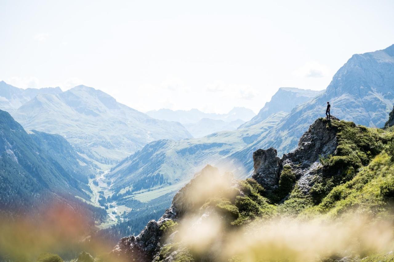 Hotel Arlberg Lech Bagian luar foto